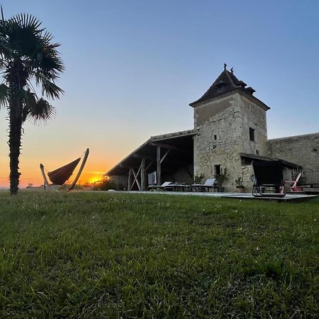 Pigeonnier De Sabaillan Bed & Breakfast Castelnau-d'Arbieu ภายนอก รูปภาพ