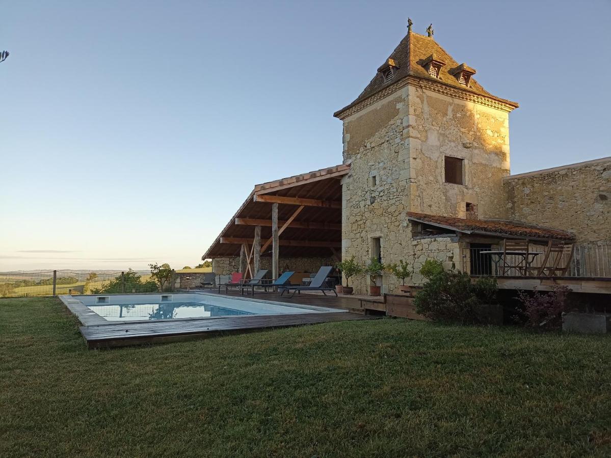 Pigeonnier De Sabaillan Bed & Breakfast Castelnau-d'Arbieu ภายนอก รูปภาพ