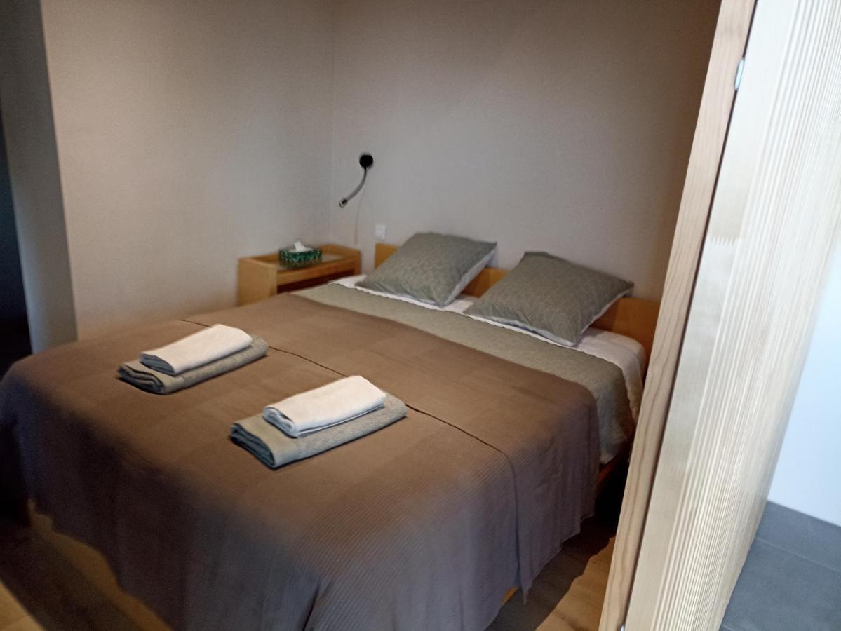 Pigeonnier De Sabaillan Bed & Breakfast Castelnau-d'Arbieu ภายนอก รูปภาพ
