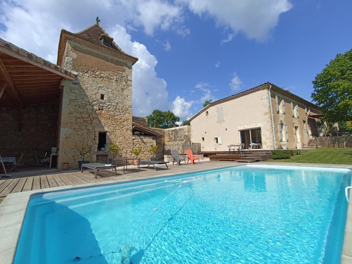 Pigeonnier De Sabaillan Bed & Breakfast Castelnau-d'Arbieu ภายนอก รูปภาพ